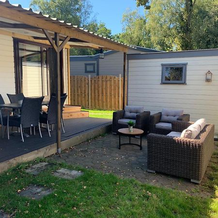 Hottub Forest Chalet Op De Veluwe! พุทเทิน ภายนอก รูปภาพ